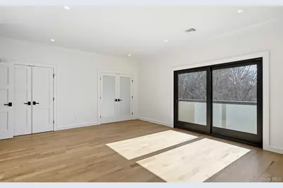 31 Gedney Way, White Plains, NY 10605 - Photo 25