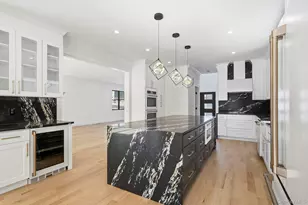 31 Gedney Way, White Plains, NY 10605 - Photo 19