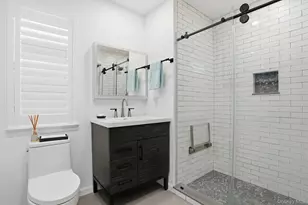 60 Herrels Cir, Melville, NY 11747 - Photo 17