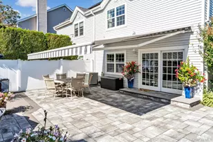 60 Herrels Cir, Melville, NY 11747 - Photo 21