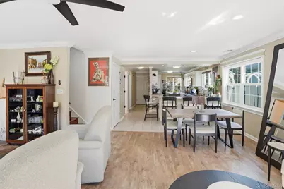 60 Herrels Circle, Melville, NY 11747 - Photo 11