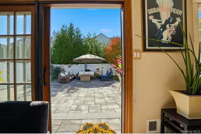 60 Herrels Circle, Melville, NY 11747 - Photo 13