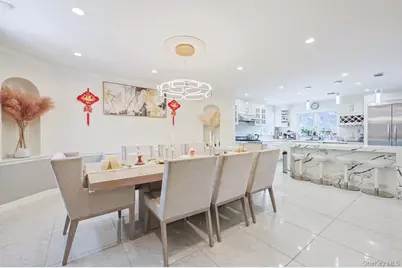 [Address not provided], Great Neck, NY 11023 - Photo 5