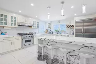 [Address not provided], Great Neck, NY 11023 - Photo 3