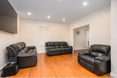 34 S Front Street, Farmingdale, NY 11735 - Photo 5