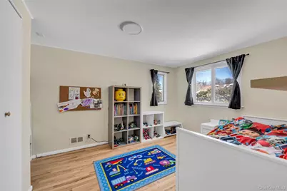 34 Roxbury Road, Port Washington, NY 11050 - Photo 11