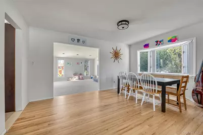 34 Roxbury Road, Port Washington, NY 11050 - Photo 5