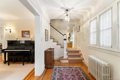 18 Tunstall Road, Scarsdale, NY 10583 - Photo 3