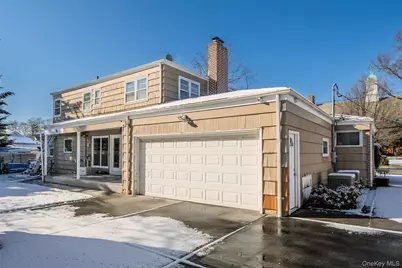 467 Hempstead Avenue, Rockville Centre, NY 11570 - Photo 11