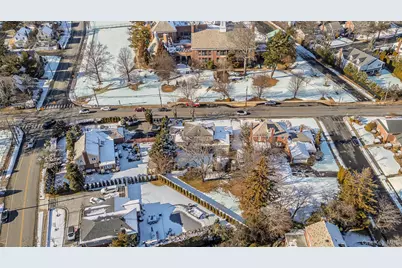 467 Hempstead Avenue, Rockville Centre, NY 11570 - Photo 47