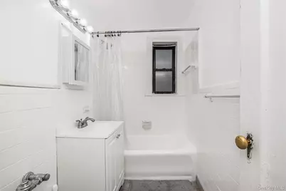 590 E Third Street #2D, Mount Vernon, NY 10553 - Photo 15