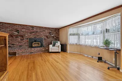 6 Oak Street, Saint James, NY 11780 - Photo 3