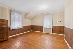 6 Oak St, Saint James, NY 11780 - Photo 15