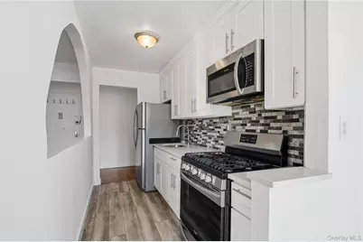 7510 Yellowstone Boulevard #5F, Rego Park, NY 11374 - Photo 1