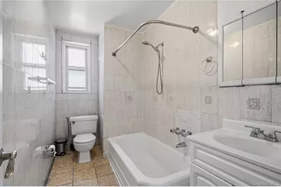 7510 Yellowstone Boulevard #5F, Rego Park, NY 11374 - Photo 13