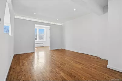 7510 Yellowstone Boulevard #5F, Rego Park, NY 11374 - Photo 5