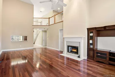 67 Paddington Circle, Smithtown, NY 11787 - Photo 7