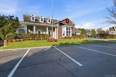 67 Paddington Circle, Smithtown, NY 11787 - Photo 33