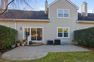 67 Paddington Cir, Smithtown, NY 11787 - Photo 31