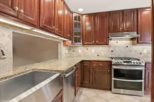 67 Paddington Cir, Smithtown, NY 11787 - Photo 13