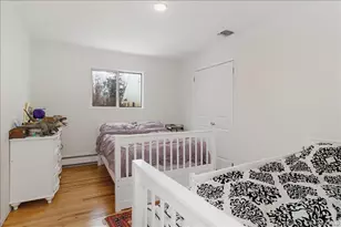 12 Redbrook Rd, Great Neck, NY 11024 - Photo 25