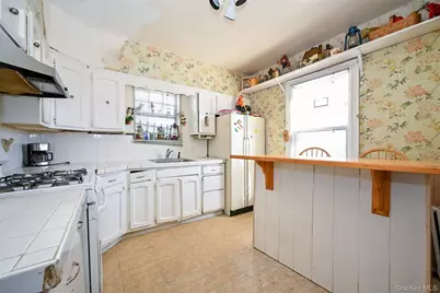 195-12 122nd Avenue, Springfield Gardens, NY 11413 - Photo 3