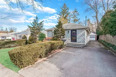 45-21 Iris Lane, Great Neck, NY 11020 - Photo 1