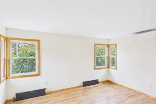 51-10 Little Neck Pkwy, Little Neck, NY 11362 - Photo 7