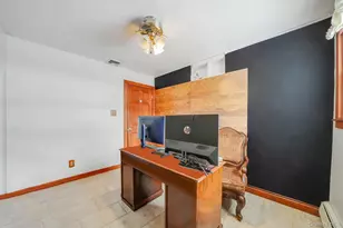 71 Oak Ave, Shirley, NY 11967 - Photo 17