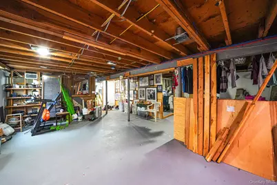 71 Oak Avenue, Shirley, NY 11967 - Photo 25