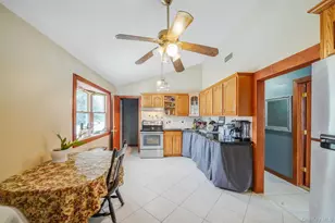 71 Oak Ave, Shirley, NY 11967 - Photo 7