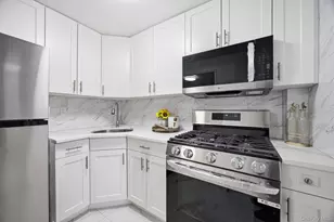 61-15 98th St, Rego Park, NY 11374 - Photo 11