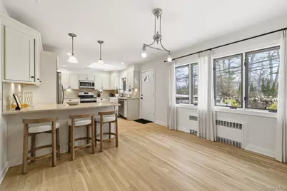 105 Reeve Road, Rockville Centre, NY 11570 - Photo 9