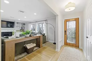 105 Reeve Rd, Rockville Centre, NY 11570 - Photo 7