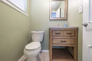 105 Reeve Rd, Rockville Centre, NY 11570 - Photo 19