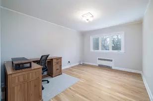 105 Reeve Rd, Rockville Centre, NY 11570 - Photo 17