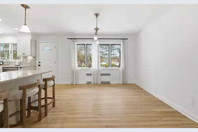 105 Reeve Road, Rockville Centre, NY 11570 - Photo 11