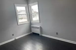 17 Roosevelt Pl, Island Park, NY 11558 - Photo 17