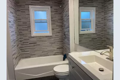 17 Roosevelt Place, Island Park, NY 11558 - Photo 13