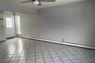 17 Roosevelt Pl, Island Park, NY 11558 - Photo 7