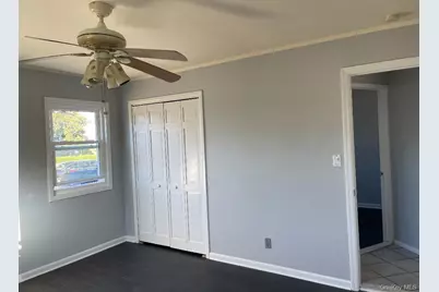 17 Roosevelt Place, Island Park, NY 11558 - Photo 11