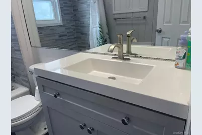 17 Roosevelt Place, Island Park, NY 11558 - Photo 15