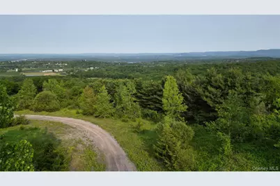 9 Truncali Drive, Marlboro, NY 12542 - Photo 25