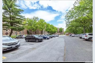 22424 Union Turnpike #2O, Oakland Gardens, NY 11364 - Photo 19