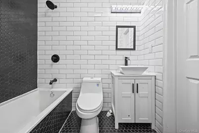 10415 202nd Street, Hollis, NY 11412 - Photo 25