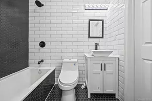 104-15 202nd St, Hollis, NY 11412 - Photo 25