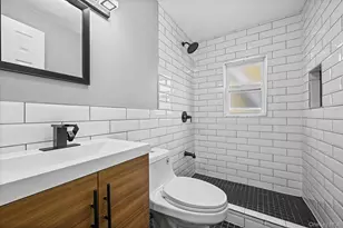 104-15 202nd St, Hollis, NY 11412 - Photo 31