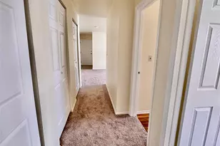 7 Colonial Rd, Beacon, NY 12508 - Photo 9