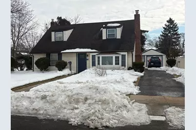 95 Horton Avenue, Valley Stream, NY 11581 - Photo 1