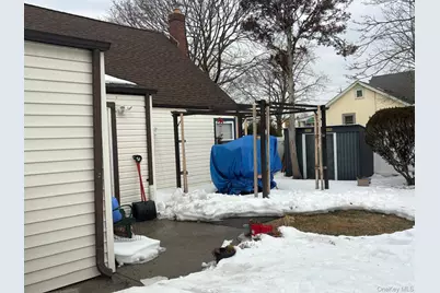 95 Horton Avenue, Valley Stream, NY 11581 - Photo 11